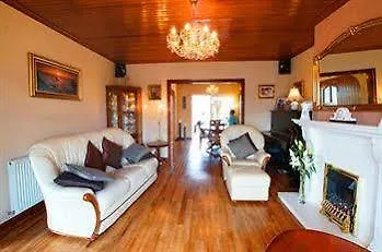 Hillcrest View 4*